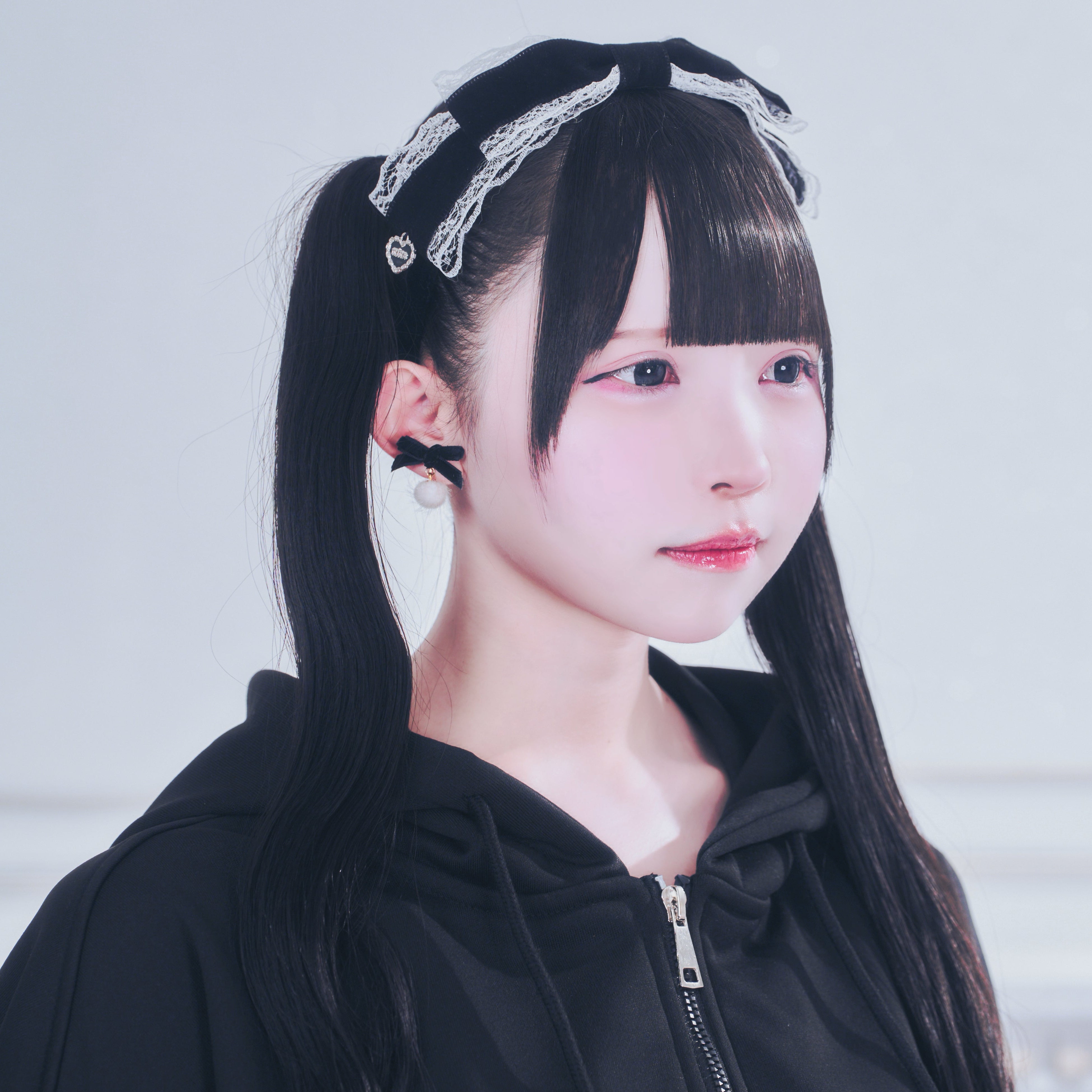 ベロアリボンカチューシャ